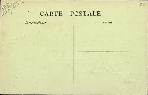 Ak Chemillé Maine et Loire, rue, vue de l'Eglise Saint Léonard