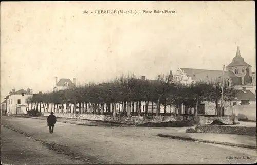 Ak Chemillé Maine et Loire, Place Saint Pierre, arbres, eglise