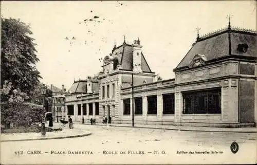 Ak Caen Calvados, Place Gambetta, École de Filles