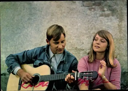 Ak Musiker Helga und Klaus, Gitarre, Ariola Schallplatten