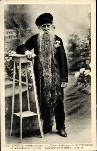 Ak Montluçon Allier, Louis COULON, ancien mouleur aux Usines St Jacques a Montlucon, barbe 3m 35cm