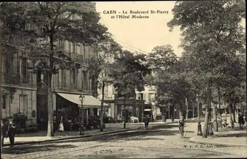 Ak Caen Calvados, Le Boulevard Saint-Pierre et l´Hôtel Moderne