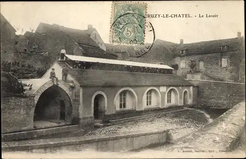 Ak Cruzy-le-Châtel Yonne, Le Lavoir