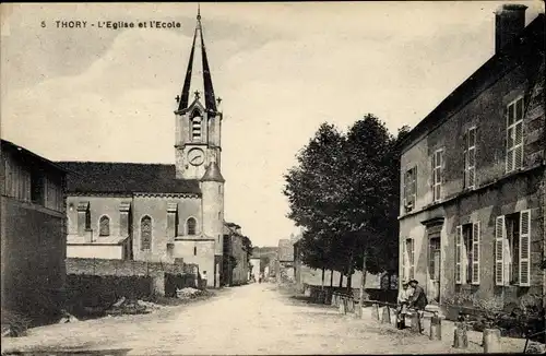 Ak Thory Yonne, L'Eglise, L'Ecole