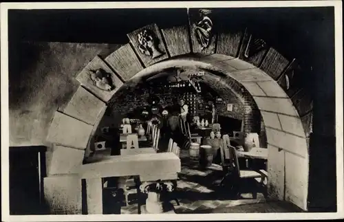 Ak Königswinter am Rhein, Drachenkeller im Hotel Union, Innenansicht