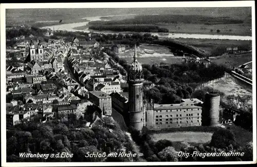 Ak Wittenberge an der Elbe, Schloss, Kirche, Fliegeraufnahme