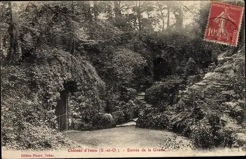 Ak Issou Yvelines, Château, Entrée de la Grotte