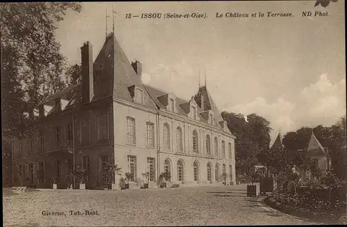 Ak Issou Yvelines, Château et Terrasse