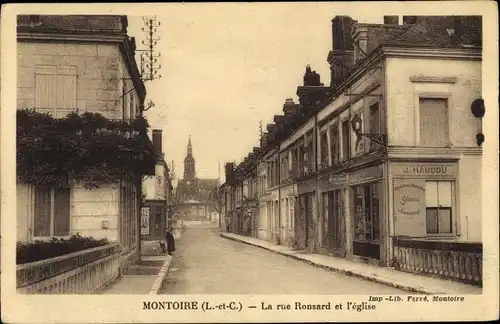 Ak Montoire Loir et Cher, La Rue Ronsard et Église