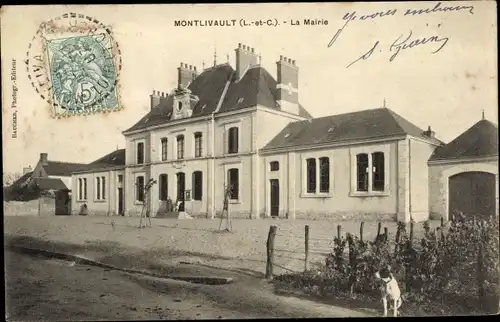 Ak Montlivault Loir et Cher, La Mairie