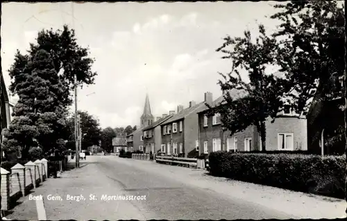 Ak Beek Gelderland Niederlande, Bergh. St. Martinusstraat