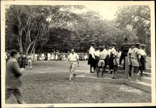 Foto Ak Kindia Guinea, Fête, Défilé et Comémoration