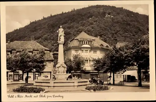 Ak Suhl in Thüringen, Blick nach dem Domberg, Markt, Brunnen