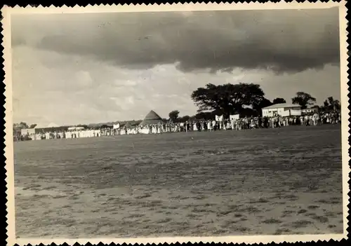 Foto Ak Kindia Guinea, Manifestation, Grande Place