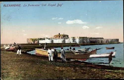Ak Alexandria Ägypten, La Forteresse Sidi Kayed Bey, Boote am Strand