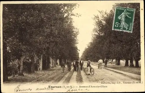 Ak Tournan-en-Brie Seine et Marne, Avenue d'Armainvilliers