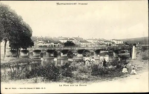 Ak Mattaincourt Vosges, Le Pont sur le Madon
