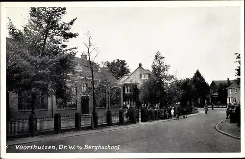 Ak Voorthuizen Barneveld Gelderland Niederlande, Dr. W. Berghschool