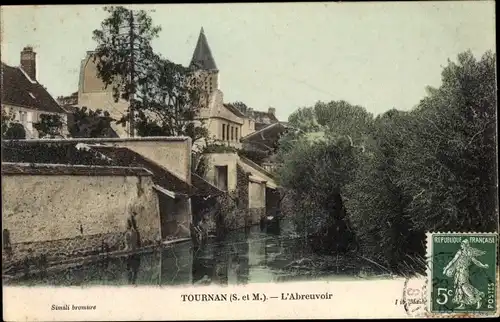 Ak Tournan-en-Brie Seine et Marne, L'Abreuvoir