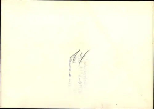 Foto Ak Kindia Guinea, Manifestation festive sur la route, Foule, Défilé