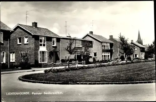 Ak Lichtenvoorde Oost Gelre Gelderland, Pastoor Sandersstraat
