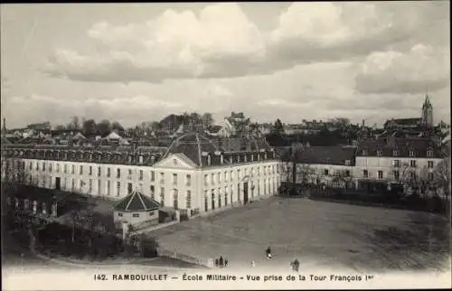 Ak Rambouillet Yvelines, École Militaire, Vue prise de la Tour Francois I.