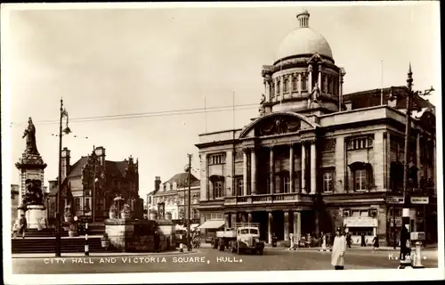 Ak Kingston upon Hull Yorkshire, City Hall and Victoria Square