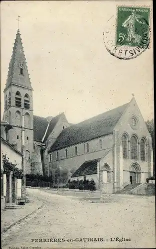 Ak Ferrières en Gâtinais Loiret, l´Église