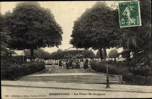 Ak Bressuire Deux Sèvres, Place Saint Jacques