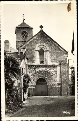 Ak Argenton Chateau Deux Sèvres, Église Saint Gilles