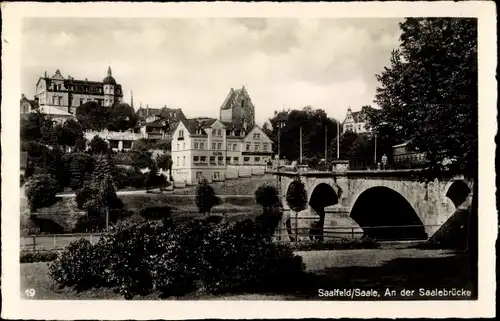 Ak Saalfeld an der Saale Thüringen, An der Saalebrücke