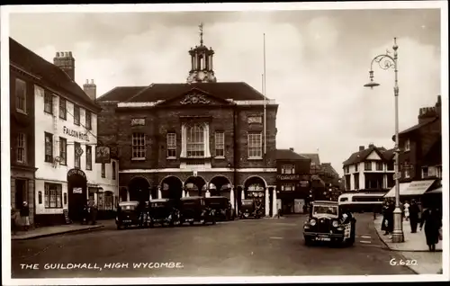 Ak High Wycombe Buckinghamshire, The Guildhall, Falcon Hotel