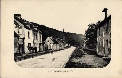 Ak Jeufosse Yvelines, Une Rue