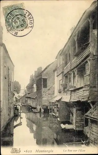 Ak Montargis Loiret, La Rue sur L'Eau
