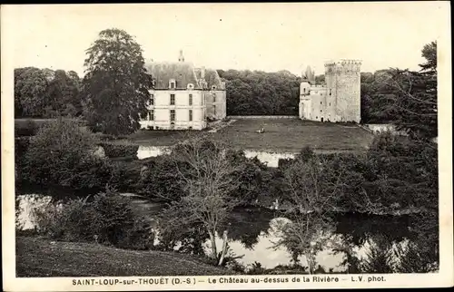 Ak Saint Loup sur Thouet Deux Sèvres, Le Chateau au dessus de la Riviere