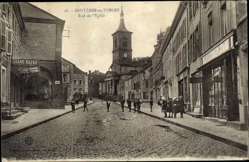 Ak Bruyères Vosges, Rue de l´Eglise, Grand Bazar