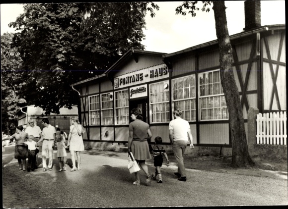 Ak Neuglobsow Stechlin Brandenburg Theodor Fontane Haus Nr 2579158 Oldthing Ansichtskarten Postleitzahl 10 19