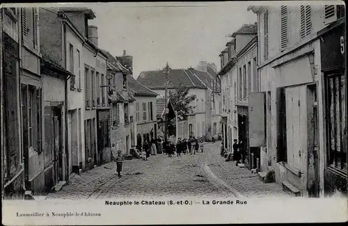 Ak Neauphle le Chateau, Grande Rue