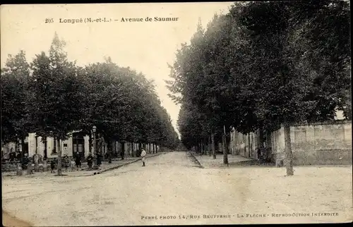 Ak Longué Maine et Loire, Avenue de Saumur