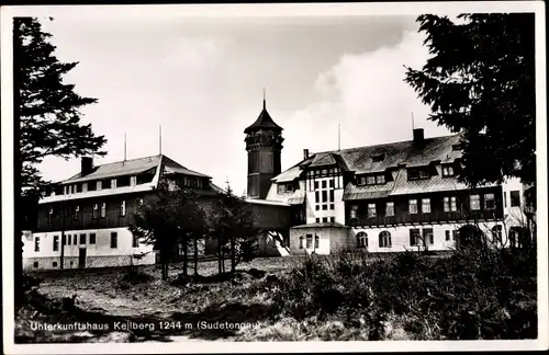 Ak Klínovec Keilberg Erzgebirge Region Karlsbad, Unterkunftshaus, Außenansicht