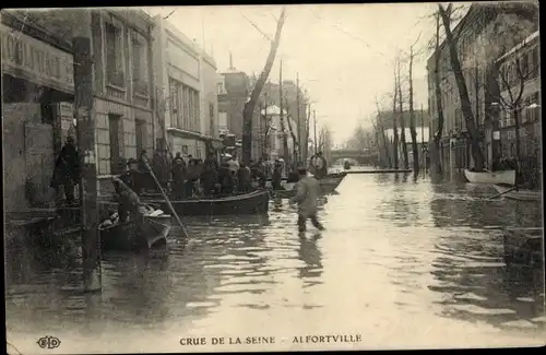 Ak Alfortville Val de Marne, Crue de la Seine, Boote