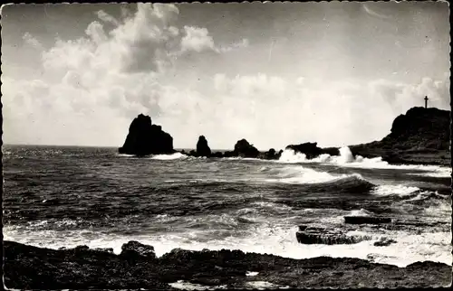 Ak Saint-François Guadeloupe, Pointe des Chateaux, L´Assaut des vagues