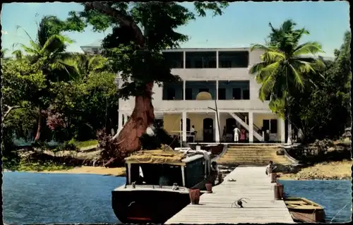 Ak Martinique, L'Hôtel Athanase sur la plage de l'Anse Mitan
