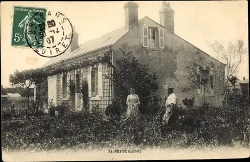 Ak Saint Pryvé Loiret, Maison avec couple