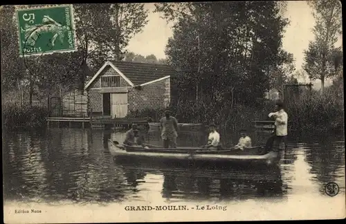 Ak Grand Moulin Seine et Marne, Le Loin, Barque