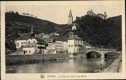 Ak Vianden Luxemburg, Le Pont sur l´Our et les Ruines