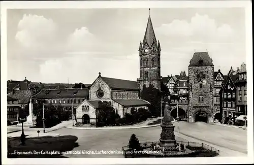 Ak Lutherstadt Eisenach in Thüringen, Carlsplatz mit Nicolaikirche, Lutherdenkmal, Ärztedenkmal