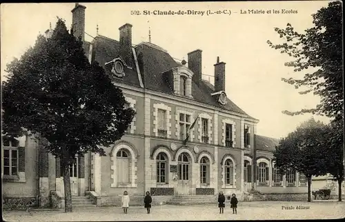 Ak Saint Claude de Diray Loir et Cher, La Mairie et les Écoles