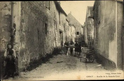 Ak Cergy Val d´Oise, Ruelle de la Grande Cour