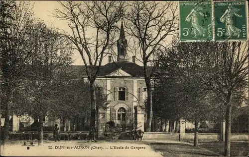 Ak Dun sur Auron Cher, École de Garçons